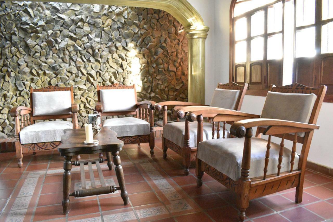 Отель Casa Isabelita Момпос Экстерьер фото